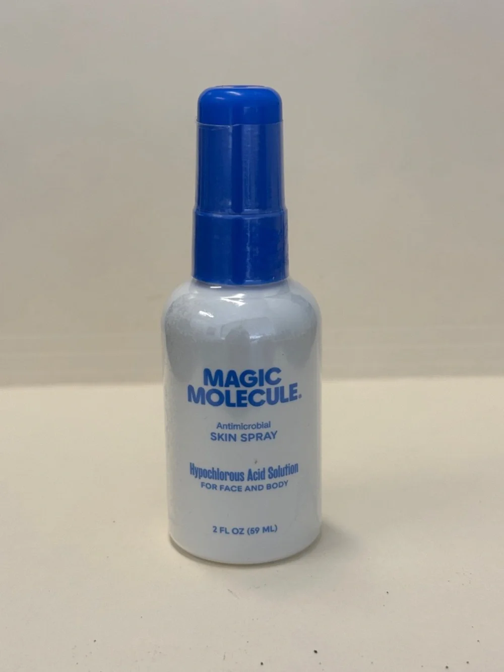 MAGIC MOLECULE Hypochlorous Acid Spray 2oz NIP SEALED
